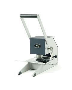 FATTORI-SAFEST Model 203/F (Ø 50 mm kör) kézi működtetésű asztali dombornyomó egyedi Delrin klisével